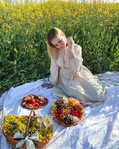 Solo pose in a scenic outdoor setting